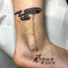 Times People Asked Tattoo Artists To Cover Up Their Scars And Birthmarks Star Trek Tattoo, Go Tattoo, Tattoos To Cover Scars, Fan Tattoo, Tattoo Feminina