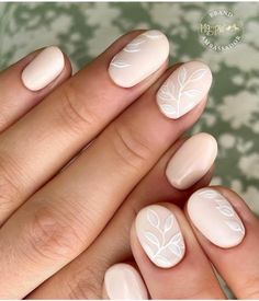 Nails For Brides, Wedding Nails Ideas, Wedding Day Nails, Bridal Nails Designs, Engagement Nails, Wedding Nails For Bride, Bride Nails, Neutral Nails