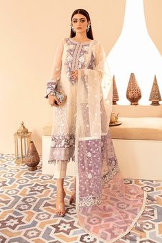 White Kameez Salwar with Lavender Patchwork White Suits For Women Indian, Pakistani White Dress, White Kameez, Pakistani Party Wear, Pakistani Salwar Kameez, Chiffon Collection, Embroidered Chiffon, Embroidered Organza, 3 Piece Suits