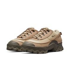 Nike Womens WMNS Lahar Low Hemp DD0060-200 Nike Lahar Low, Hiking Shoes Women, Tenis Nike, Orange Shoes, Hiking Shoe, Shoe Inspo, Nike Air Max Plus, Classic Boots, Shoes Nike