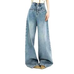 Elevate your flair game with our 90s women's light-wash jeans from the 2023 Summer Collection, inspired by the iconic fashion of the 90s. These baggy jeans feature a vintage and sanded look with whiskered detailing for a touch of nostalgia. The floor-length cut and mid-waist fit give these jeans a flattering silhouette, while the zipper and button closure add a modern twist. Crafted from premium quality denim, these jeans are the perfect blend of comfort and durability, making them a lasting addition to your wardrobe.Distinctive Features: 90s Nostalgia: Channel the iconic style of the 90s with these light-wash jeans. Vintage Vibes: The smoothed and whiskered detailing adds a vintage touch to these jeans. Effortlessly Cool: The baggy fit and mid-waist shape give these jeans a laid-back yet Trendy Baggy Denim Blue Flare Jeans, 90s High Waist Denim Blue Flare Jeans, 90s Style High Waist Denim Blue Flare Jeans, Y2k High Waist Light Wash Jeans, Trendy Baggy Full-length Flare Jeans, 90s Style Full-length Denim Flare Jeans, Trendy Baggy Mid-rise Flare Jeans, Vintage High Rise Baggy Flare Jeans, Vintage High-rise Baggy Flare Jeans