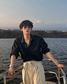 Boys Outfits Aesthetic Summer, Asian Men Fashion Casual Summer, Korean Aesthetic Outfits Men, Asian Men Summer Outfit, Korean Outfits Men Summer, Fancy Boy Outfits, Men Summer Outfit Aesthetic Vintage, Fancy Men Outfits, Korean Fashion Men Summer