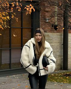 Look Winter, Winter Mode Outfits, Modele Fitness, Look Legging, Chique Outfit, Leggings Outfits, Cold Outfits, Populaire Outfits