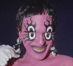 Club Kids Fashion, Campy Aesthetic, Marlene Dumas, Drag Make-up, Cindy Sherman, Arte Punk, Arte Inspo, Club Kids, Creative Makeup