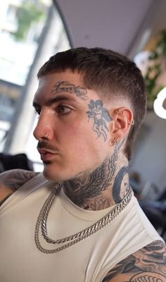 LA Barber Dean Lauer Face Tattoos, Mens Haircuts Fade, Haircuts For Men, Hair Highlights, Mens Hairstyles, Short Hair Styles