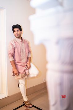 Streetwear Jeans Men, Allu Sirish, Pajama Men, Ceremony Outfit, Haldi Ceremony Outfit, Shantanu And Nikhil, Kurta Pajama Men, Man Dress, Gents Kurta Design