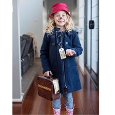 This charming Paddington Bear. | 19 Parents Who Completely Nailed Book Week Costumes Childrens Book Character Costumes, Story Book Costumes, Easy Book Week Costumes, Kids Book Character Costumes, Book Week Costumes, Book Characters Dress Up, Childrens Book Characters, Book Character Day