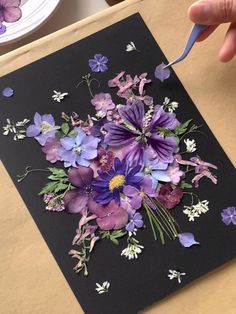 #diy, #crafts, #handmade, #creative Pressed Flowers On Paper, Pressed Floral Bouquet, Dried Flower Preservation Ideas, Pressed Flowers On Canvas, Painting With Dried Flowers, Pressed Flowers Cards, Pressed Flower Art Projects, Pressed Flowers Ideas, Best Dried Flowers