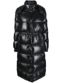 black goose down padded design quilted high neck classic hood two side zip-fastening pockets mid-length Moncler Women, Versace Brand, Oversized Coat, Padded Coat, Flat Espadrilles, Swim Accessories, Detachable Hood, Red Valentino, Shearling Jacket