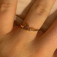 Brand New Libra Ring, Libra Jewelry, Zodiac Rings, Ring Color, Hand Jewelry, Gold Jewelry Fashion, Womens Jewelry Rings, Things To Buy, Cool Things To Buy