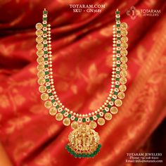 May good fortune and prosperity be yours on your wedding day and for many years to come! Our Sri Rama Pattabhishekam jewelry collection offers brides auspicious and unique options, including long 22k gold kasu necklaces and harams, mangalsutra, and more to make their bridal vision complete! All our jewelry is proudly handmade in India and hallmarked! Free shipping on all orders over $250! (jewellery, Indian, Hindu, ethnic, traditional, handcrafted, goldsmith, luxury, wedding, Temple Jewellery) Sri Rama Pattabhishekam, Rama Pattabhishekam, Kasula Peru, Temple Jewellery Necklace, Kasu Mala, Flower Jewellery For Mehndi, Detachable Pendant, Stone Bangles, Temple Jewelry Necklace