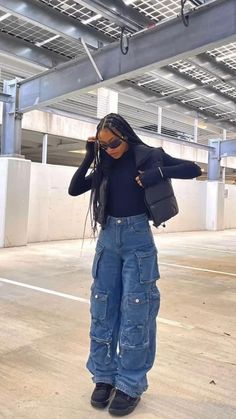 Outfit aesthetic   • Streetwear Dope Fashion Outfits, Tomboy Stil, Pakaian Hipster, Tomboy Outfit, Neat Casual Outfits, Jeans Outfit Women, Aesthetic Streetwear