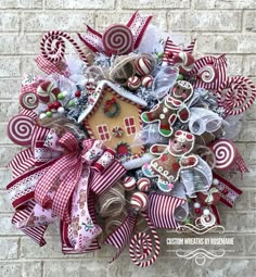 Gingerbread and Candy Wreath Holiday Wreaths Diy Christmas, Gingerbread Wreaths, Christmas Wreaths For Windows, Gingerbread House Christmas, Holiday Wreaths Christmas, Holiday Wreaths Diy, Gingerbread Christmas Decor, Christmas Wreaths Diy Easy, Christmas Mesh Wreaths