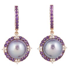 18K rose gold Freshwater pink pearl 11-12 mm Diamonds: 0.24 Cts. Amethyst: 0.96 Cts. 4.7 g. Elegant Purple High Luster Jewelry, Elegant High Luster Purple Jewelry, Dangle Diamond Earrings, Pearl Rose, Diamond Dangle Earrings, Gold Pearl Necklace, Fresh Water Pearl, White Gold Earrings, Celtic Jewelry