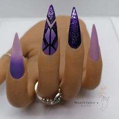 Purple Stiletto Nails Design, Black And Purple Nail Designs, Purple Stiletto Nails, Purple Gel Nails, Aztec Nails, Purple Ombre Nails, Beauty Land, 2022 Nails, Purple Nail Art