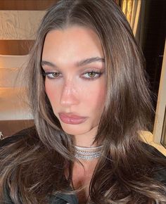 Maquillage On Fleek, Hailey Bieber, Artistry Makeup