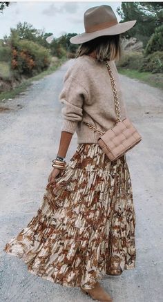 Easy Everyday Outfits, Mode Over 50, Look Boho Chic, Stylish Outfits For Women Over 50, Modest Summer, Over 60 Fashion, Stil Boho, Dresses Aesthetic, Mode Boho