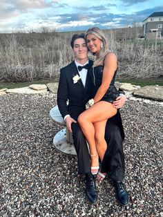 black prom picture idea prom 2023 2024 formal dress Black Prom Looks Couples, Black On Black Prom Couples, Winter Ball Picture Ideas, Black Prom Look Couple, Black Prom Dresses Couple, Black Prom Dress Ideas Couples, Black And White Homecoming Couples, Black Dress Hoco Couple