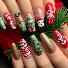 #christmasnails #nails Celebrate the holiday season with these stunning Christmas nail designs. Christmas Nail Designs Holiday Short, Non Red Christmas Nails, Xmas Nails Short, Christmas Nails Ideas Holiday, Nail Art Christmas Designs, Christmas Nail Art Designs Xmas, Nailart Christmas, Nails Xmas, Xmas Nail