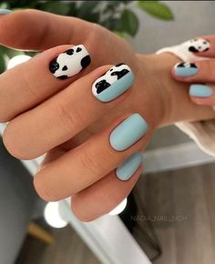 Idea de diseño de uñas Country Acrylic Nails, Rodeo Nails, Cowboy Nails, Animal Print Nails Art, Western Nails, Country Nails, Cow Nails, Square Nail Designs, Short Square Nails