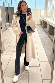 White Wool Coat Outfit Winter, Ivory Coat Outfit, Long White Coat Outfit, Cream Wool Coat Outfit