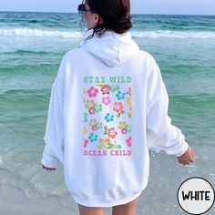 Hooded Cotton Top For Vacation, Cotton Hooded Top For Vacation, Summer Vacation Cotton Hoodie, Casual Beach Hoodie Top, Cotton Hoodie For Summer Vacation, Relaxed Fit Hooded Beach Tops, Relaxed Fit Hooded Tops For Beach, Summer Vacation Hoodie With Letter Print, Summer Vacation Hoodie With Graphic Print