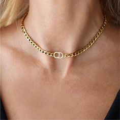 Cd Necklace Gold, Classic Luxury Channel Set Necklace, Dior Petit Cd Double Necklace, Christian Dior Jewelry Vintage, Dior Choker Necklace, Pendant Necklace Outfit, Dior Jewelry Necklace, Necklace Dior, Cd Necklace