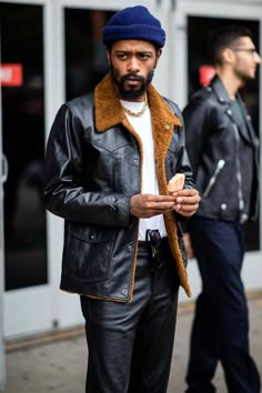 Best Leather Jackets, Military Outfit, Sharp Dressed Man, Mens Style, Mens Street Style, Look Cool, Gq, Men's Style, Men Dress