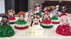 Gelatinas tricolor Mexican Party Ideas, Mexico Party, Mexican Baby Shower, Mexican Birthday Parties, Mexican Party Decorations, Mexican Fiesta Party, Fiesta Birthday Party, Mexican Birthday, Fiesta Theme Party