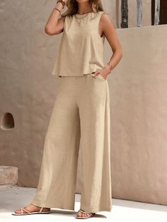 Loose Pants Outfit, Sleeveless Suit, Solid Tank Tops, Elegante Casual, Linnet, Solid Color Shirt, Loose Pants, Round Neck Tops, Look Casual