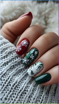 🎄✨ Embrace the festive spirit with dazzling Christmas nails! 🌟 Explore enchanting winter nail designs that capture the magic of the season. ❄️ From classic reds to icy blues, these Christmas nail designs will add a touch of holiday cheer to your fingertips. 🎁 Elevate your nail game with intricate and stylish nail designs perfect for the winter wonderland ahead. ❅ Swipe through for some serious Christmas nail inspo! 🎅✨ #ChristmasNails #WinterNails #NailDesign #ChristmasMagic ✨🌈 Artist Nails, Painting Nails, Trend Nails, Set Nails, Trends Nails, Designer Nails, Inspiration Nails