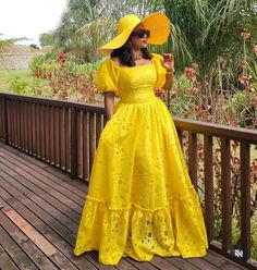 Maxi gown/ evening Dress/ African women dress/ Nigerian women dress/ lace styles/ Nigeria trendy gown Trendy Lace Dresses, Nigerian Lace Dress, Summer Fashion Dresses Casual, Nigerian Women, Lace Dress Classy, Long African Dresses