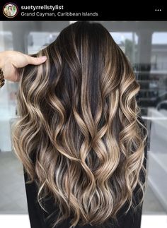 Chunky Hilights On Dark Hair, Blonde Dark Balayage, Balyage Long Hair, Dark Brown Hair Balayage, Baylage Hair, Brown And Blonde, Spring Hair Color