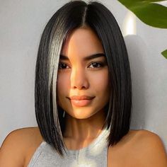 Short Hairstyles Sleek Short Hair, Bob Cuts, Hair Color Techniques, Haircuts For Medium Hair, Haircuts Straight Hair, Hair Inspiration Color, Shoulder Length Hair, Thick Hair