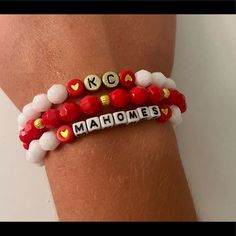 Made By Order Mahomes Braclet Set Chiefs Beaded Bracelet, Kc Cheifs, Pat Mahomes, Swift Bracelets, Chiefs Kingdom, Football Bracelet, Bracelets Handmade Diy, Patrick Mahomes, Kc Chiefs