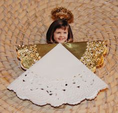 Doily Angel, Angels For Christmas, Doily Dress, Prek Classroom, Cadeau Parents, Angel Crafts, Church Crafts, Christmas School, Preschool Christmas