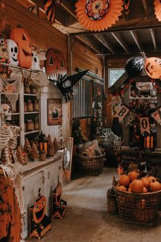 a room filled with lots of halloween decorations