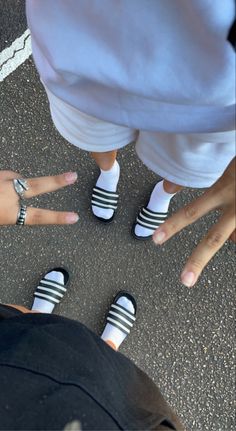 Adidas Slippers Outfit, Adidas Slippers, Couple Slippers, Slippers Outfit, Men Slides