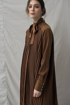 Kaitlyn Pleated Silk Shirt Dress – VAST Pleated Top Outfit, Pleated Fabric Outfits, Pleated Fabric Dress, Pleated Outfit, Pleats Fashion, Jabot Collar, Pleats Dress, Long Shirt Women, Pleated Fashion