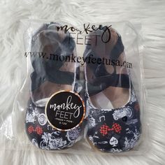 Monkey Feet Motorcycle Ballet Flats 6-12m Bnib Feet Shoes, Flat Color, Ballet Flats, Kids Shoes, Ballet, Black White, Black And White, White, Color