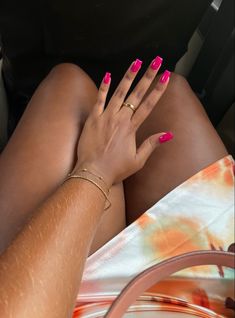 Nail Polish Colors Black Women, Baby Pink Nails Black Women, Simple Acrylic Nails, Glow Nails, Short Square Acrylic Nails, Short Acrylic Nails Designs, Square Acrylic Nails