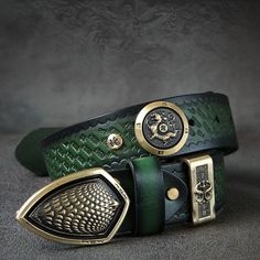 Luxury Leather Belt Buckles With Antique Buckle, Luxury Leather Belt Buckle With Antique Detail, Trendy Belts For Women, Cool Belt Buckles, Trendy Belts, Leather Belt Buckle, Belts For Men, Men's Belts, Cowboy Style