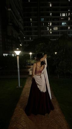 Aesthetic Traditional Pics, Navratri Outfits Ideas, Garba Aesthetic, Lehnga Photoshoot Poses, Traditional Pics, Navratri Aesthetic, Garba Lehenga, Navratri Pictures, Navratri Outfits