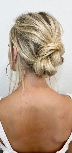 Twisted Knot Bun, Medium Fine Hair, Knot Bun, Fine Straight Hair, Bridesmaids Hair, Peinados Recogidos