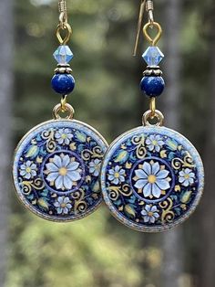 Hippie Boho lapis lazuli and crystal Mandala earrings 🌸These colorful Boho earrings really pop! Super fun and lightweight! These earrings are 1.5 inches long and a 3/4 of an  inch wide. The earwires are high quality 14k gold fill.All my jewelry comes gift boxed with a custom Shelly Mariposa Design butterfly card ready for gift giving, whether it is a gift for you or someone special.Your satisfaction is very important to me. I make every effort to incorporate the highest quality elements in all Boho Earrings Hippie Bohemian, Crystal Mandala, Abalone Jewelry, Mandala Earrings, Boho Mandala, Design Butterfly, Butterfly Card, Boho Crystal, Hippie Earrings