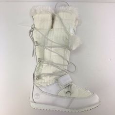 Timberland Nordic Winter Boots Girls Youth Size 12.5 White Faux Fur. Great stylish winter boot! New Defects - right boot has a yellow stain (see picture) Total height 12.5” Mens Sneaker Boots, White Snow Boots, Pastel Shoes, Stylish Winter Boots, Nordic Winter, Toddler Snow Boots, Fluffy Shoes, Hello Kitty Shoes, Girls Winter Boots