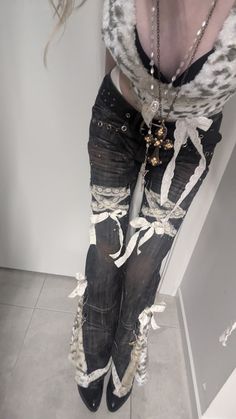 Nana Fashion Aesthetic, Vkei Outfits Female, Nana Inspired Outfits, Nana Osaki Outfit, Vkei Outfits, Subversive Outfits, Nana Outfits, Nana Aesthetic, Nana Clothes