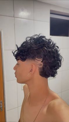 #fyp #moicano #cortesdecabelo #freestyle #cabelo #ondulado Modern Mullet Haircut, Men Haircut Curly Hair, Taper Fade Haircut, Mullet Haircut, Men's Short Hair, Taper Fade, Kids Hair Cuts, Haircuts For Curly Hair