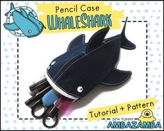 ♥ Sew a cool Pencil Case WhaleSharkAlmost everybody likes the whale shark pencil case. It is the eye-catcher at school!But it also makes a lot of fun at university, in the office, in your handbag or in the bathroom!It is big enough for all necessary school utensils, like pencils, ruler, scissors, glue stick, sharpener, eraser and cheat sheet ;-)The pencil case WhaleShark is already a joy to sew.♥ SizeThe whale shark bag is about 28 cm (11") long, 22 cm (8.5") wide and 12 cm (4.6") high including Japanese Pencil Case, Zip Pouch Tutorial, Pattern Pencil Case, Pencil Case Pattern, Shark Bag, Cute Pencil Pouches, Cool Pencil Cases, Sewing Humor, Zipper Pencil Case