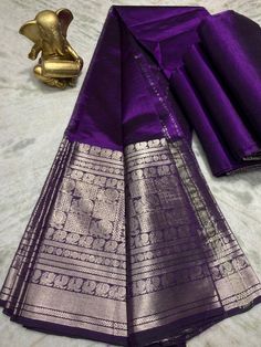 *Material*: mangalagiri pure pattu by cotton *Model*:500/50k spl kanchi border plain pattu sarees Running jari lines pallu n blouse Contrast jari lines n blouse 🌲Cost:5000/- free shipping 🌲 Stiching facility available with maggam work any customisation. DM for stiching.Extra charges applicable for stiching according to customisation. Kanchi Pattu Lehenga Half Saree, Pattu Lehenga Half Saree, Pattu Sarees Wedding, Plain Pattu Sarees, Red Blouse Design, Red Wedding Lehenga, Red Saree Wedding, Mangalagiri Sarees, Blue Silk Saree